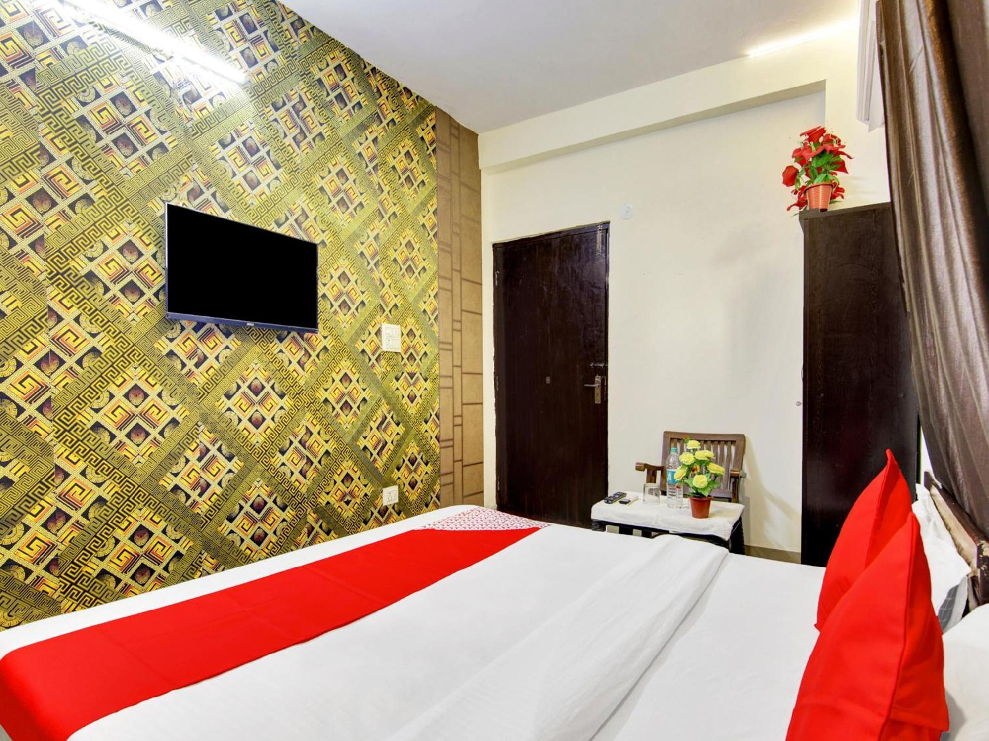 Hotel O Kailash Inn Нью-Дели Экстерьер фото