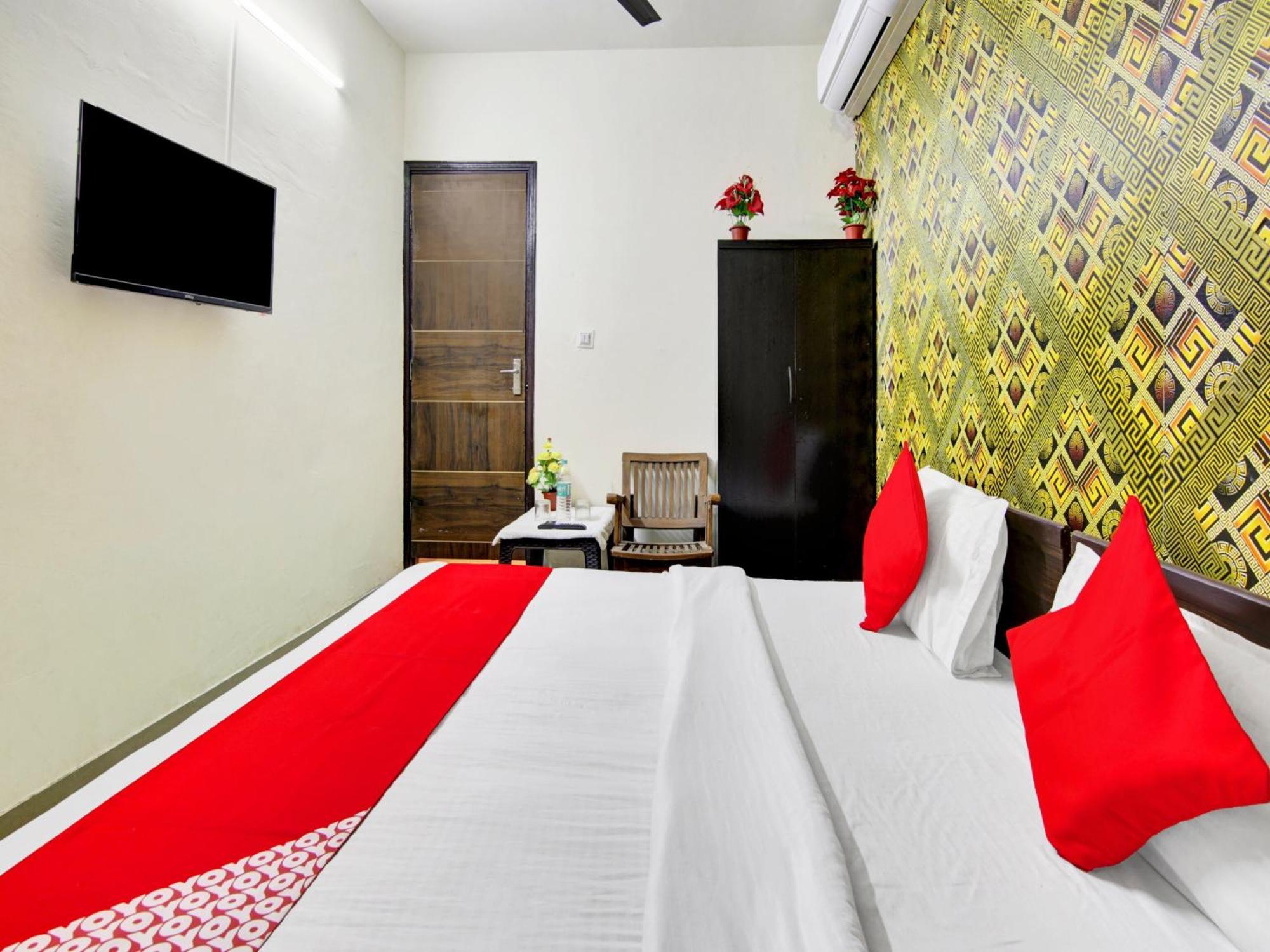 Hotel O Kailash Inn Нью-Дели Экстерьер фото