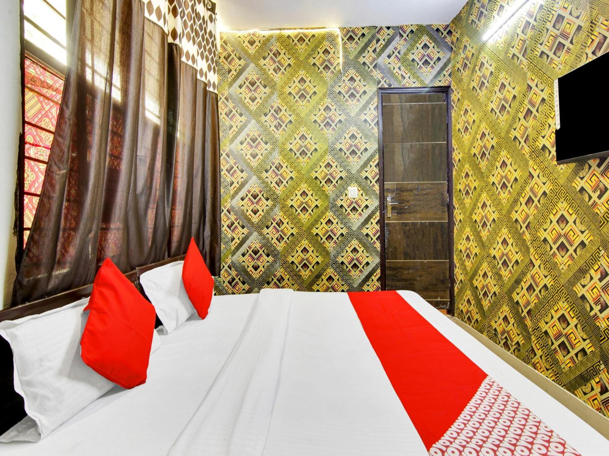 Hotel O Kailash Inn Нью-Дели Экстерьер фото